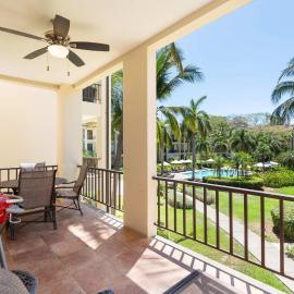 Vibrant 3-Bedroom Condo with Resort Amenities, Pools & Beach Club Access