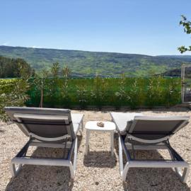 St Visianos stone house, hotel u gradu Philousa