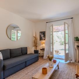 Maison avec jardin proche plages & village, hôtel à Gassin