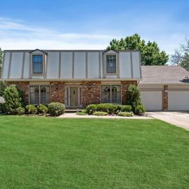 Full House 4 Bedrooms 3 Bathrooms 20 min to Geha Football Arena