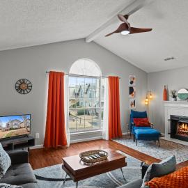 Spacious Corporate Condo - 2bd/2ba