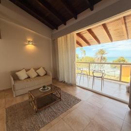 Casa Almar, acogedor apartamento frente a Playa el Agua, hotel i La Loma