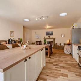 6 Bed in Pickering oc-96415, hotel in Newton
