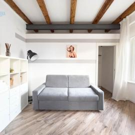 Basovizza 3 Alessandro Tirabora Short Rent, Hotel in Villa Opicina