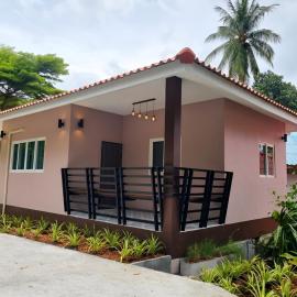 Cozy Bungalow 5 min from the beach 3-12