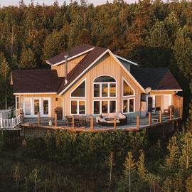 Tobermory Waterfront SAUNA EV 4-Season
