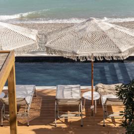 Cavo dio 5 - Beachfront Bliss - Cozy Apartment Pool Sunsets, hotel em Dhiminión