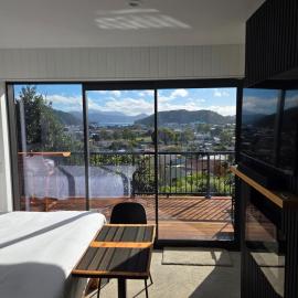 The Landing - Picton, hotel in Picton