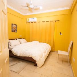 Bestway Premium Courts, hotel en Kwabenya