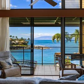 Spacious 2BR Oceanfront Loft - Unit C17 condo, hotell sihtkohas Lahaina