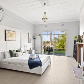 Spacious King Room - Nearby Stations & Stores - Shared Bathroom, hotel in Killara