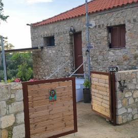 Vaki's country house