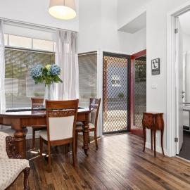 Timboon Central Boutique Apartment on the Rail Trail, hotel a Timboon