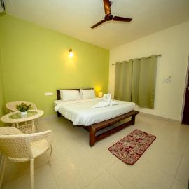 Aqua Wave by YogiTree Hotels, khách sạn ở North goa