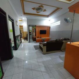Clara Guest House, ξενοδοχείο σε Seturan