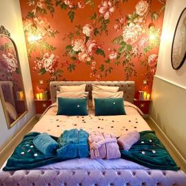Suite romantique Bridgerton, double balnéo et lit King Size