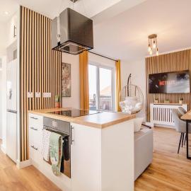 Golden Luxury Retreat 2 Bath Parking 16PPL