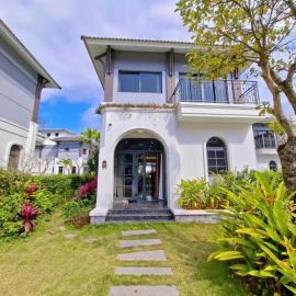 V3M08 Sonasea Vân Đồn, hotelli kohteessa Quảng Ninh
