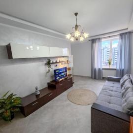 Spacious & Modern Apartment in Chișinău - Free Parking & WiFi