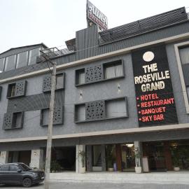 The Roseville Grand, hotel v destinácii Kharar