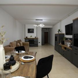 BLUE Apartments, hotel in Drobeta-Turnu Severin