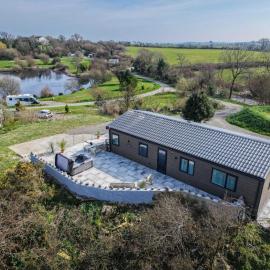 Carn Springs Lodge - 3 Bed - Devonshire Dr - Tenby, hotel v destinaci Tenby