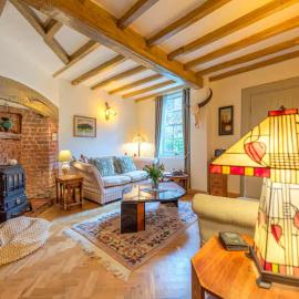 Holly Cottage - Charming Retreat in Coalbrookdale - Pass the Keys