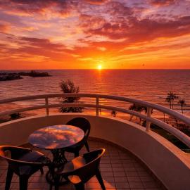 Beachfront Apartments with Sea View Balcony, Pool and Parking, hotel di Port Dickson
