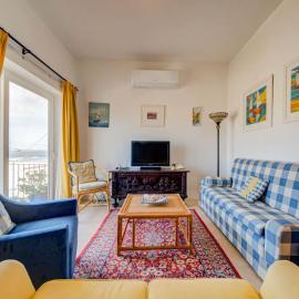 Davina House - Terrace & Garden - Sea Views