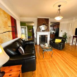 Downtown Penthouse Best View, Fireplaces, Apt#3, hotel di St. John's