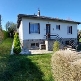Gîte 6 pers jardin clos proche plage et lac Cantal