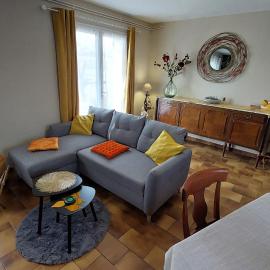 Gîte 6 pers avec jardin clos et cheminée à Ytrac, proche Aurillac, hôtel à Ytrac