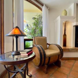 Puerto Nuevo Surf Casita las Palmas 1 BR with pool, hótel í Raulis