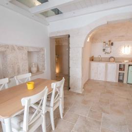 Le Bianche Suites Ostuni, hotel i Ostuni