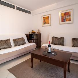 Olive View apartment
