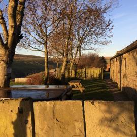 Gibraltar Farm Cottage, Hotel in Hebden Bridge