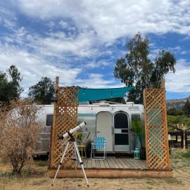 Lola the 1970 Airstream Near Sequoia, хотел в Dunlap