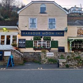 Harbour Moon Inn, hotel en Looe
