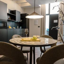 Viesnīca Castelar Urban Suites pilsētā Badahosa
