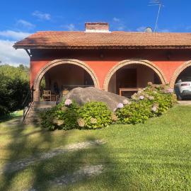 Casa de Piedra, מלון באל רודאו