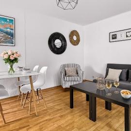 Maison cosy, terrasse, jardin, piscine et parking