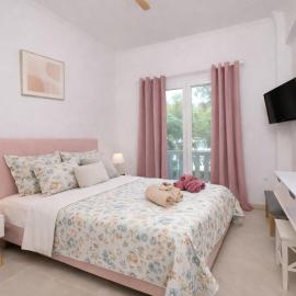 Terranova beach apartment -Rose