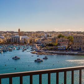 Seaview Sunset Court 15, khách sạn ở Birżebbuġa
