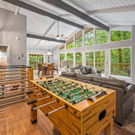 Ski'n with the Bears ~ Ski, Play & Relax: Mountain Chalet with Hot Tub