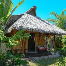 Charming 1BR Garden Bungalow, hotel u gradu 'Temae'