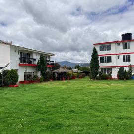 Zona Campestre Los Almendros, hotel en Samacá