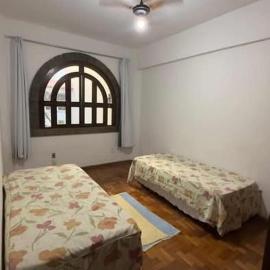 Ap de frente para praia Alugo o Quarto e banheiro privado Obs Cozinha, sala, área de serviço e varanda compartilhada