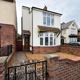 Central Peterborough Home, Garden, Parking, 2 Bed, hotel a Peterborough
