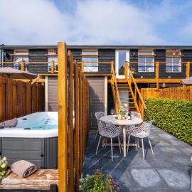 De Vale, hotel i Hattemerbroek