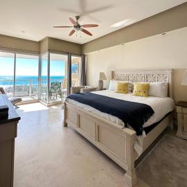 Beachfront Condo with Stunning Views Tranquil Stay